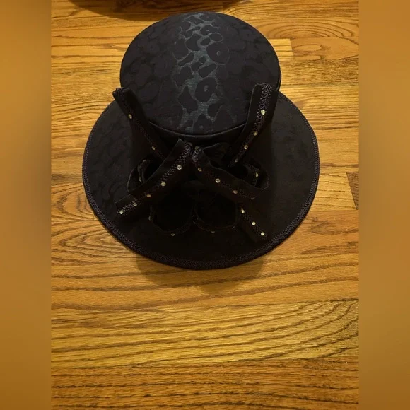 Davianna Purple/Blue Animal/Cheetah/Leopard Fancy Church Hat W/Bow Details - NWT Davianna Purple/Blue Animal/Cheetah/Leopard Fancy Church Hat  main image 4